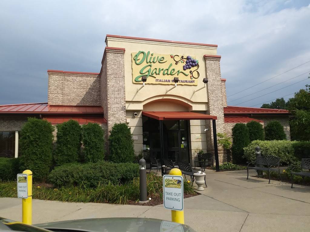 Olive Garden Italian Restaurant | 1525 County Rd C West, Roseville, MN 55113, USA | Phone: (651) 638-9557