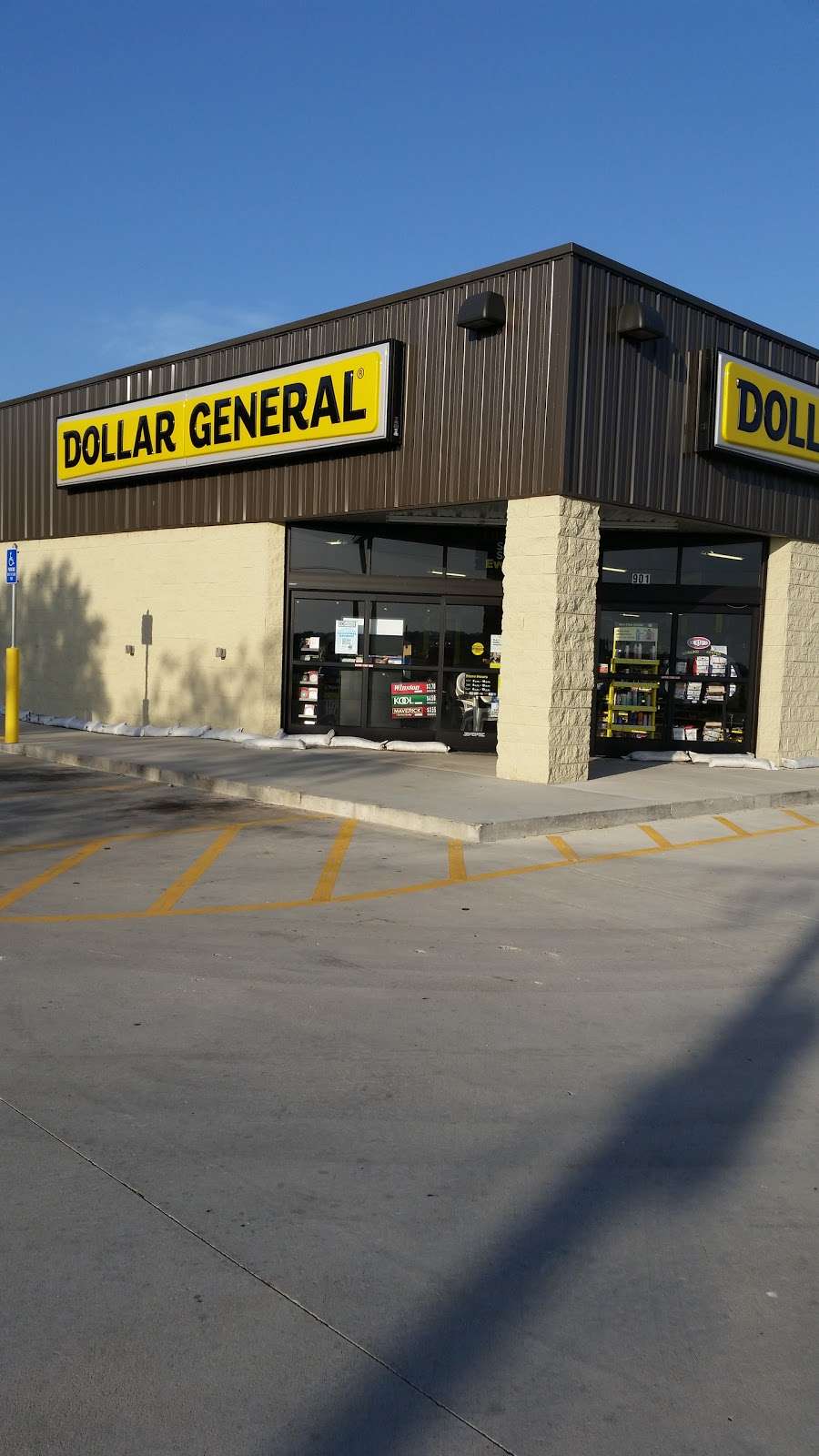 Dollar General | 901 E 3rd St, Lowry City, MO 64763, USA | Phone: (660) 924-0210