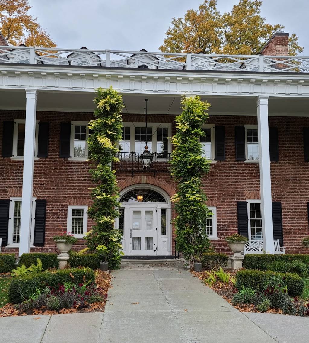 Wildwood Manor House | 5100 Central Ave, Toledo, OH 43615, USA | Phone: (419) 407-9844