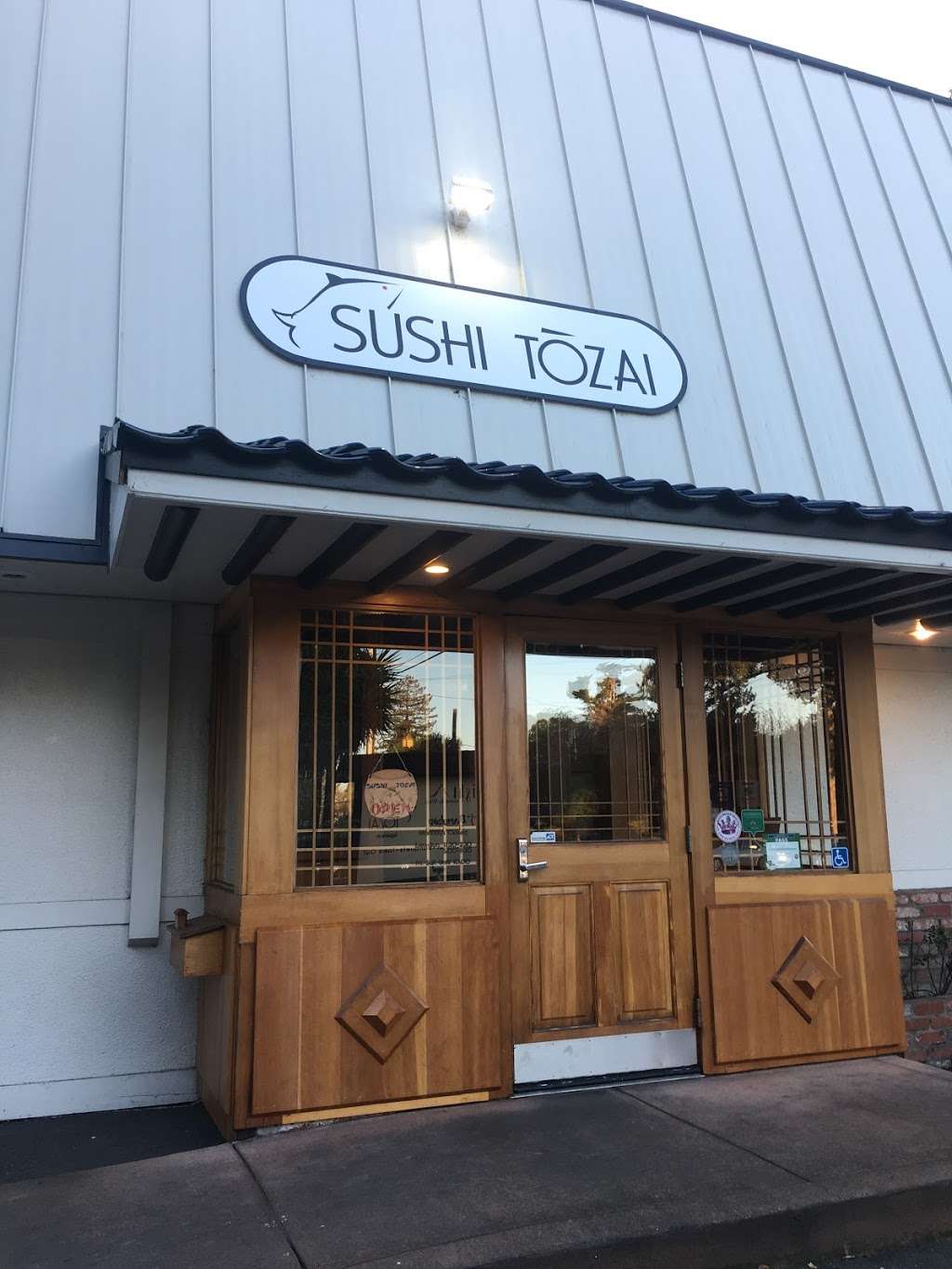 Sushi Tozai | 7531 Healdsburg Ave, Sebastopol, CA 95472, USA | Phone: (707) 824-9886