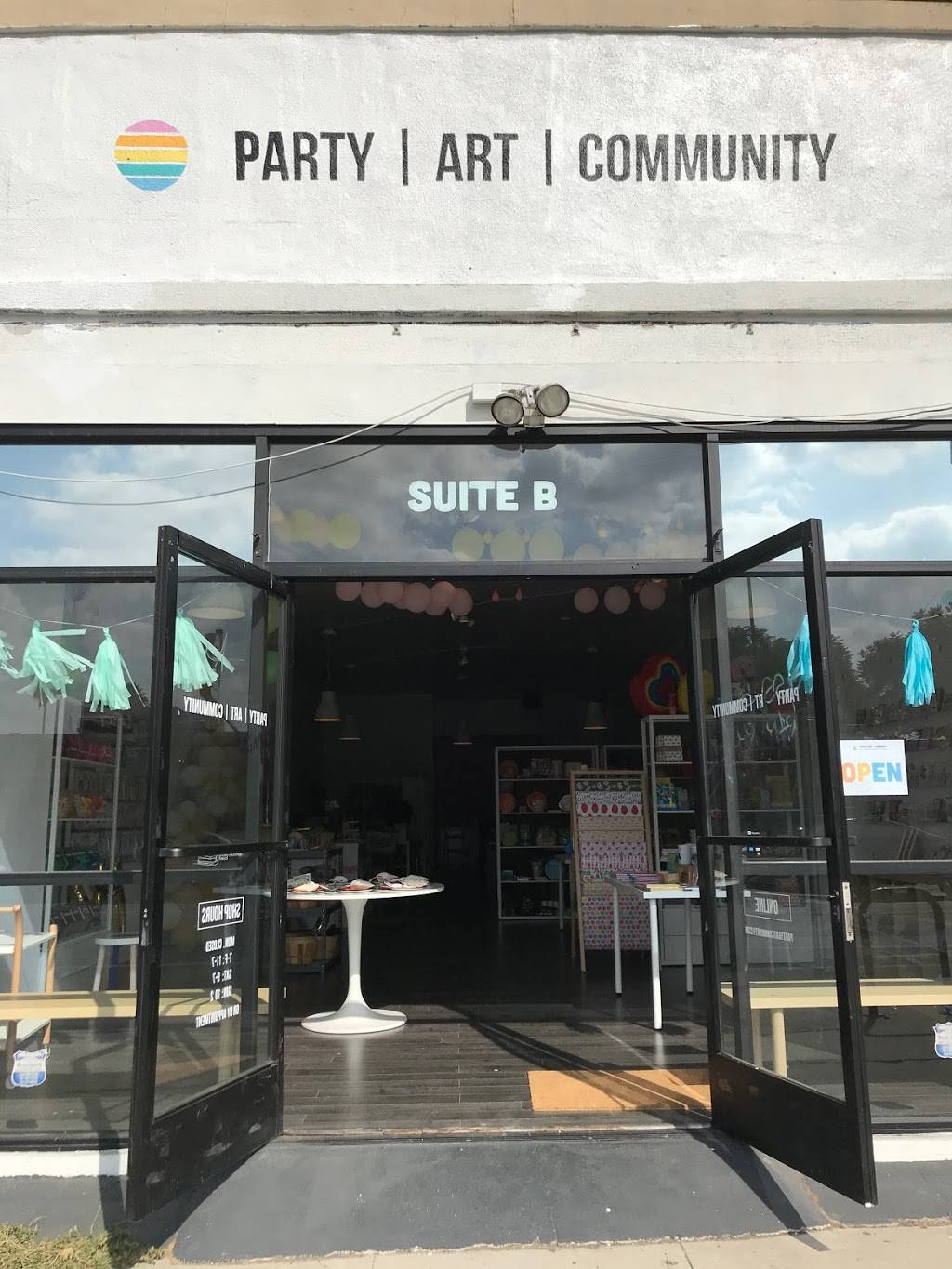 Party Art Community (CURBSIDE PICK-UP ONLY) | 5689 York Blvd suite b, Los Angeles, CA 90042 | Phone: (323) 285-0108