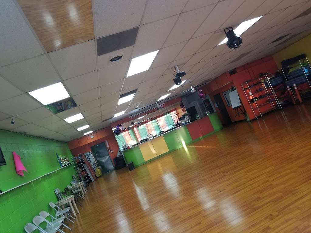 FITNESS CENTER | 6682 Long Beach Boulevard, Long Beach, CA 90805, USA