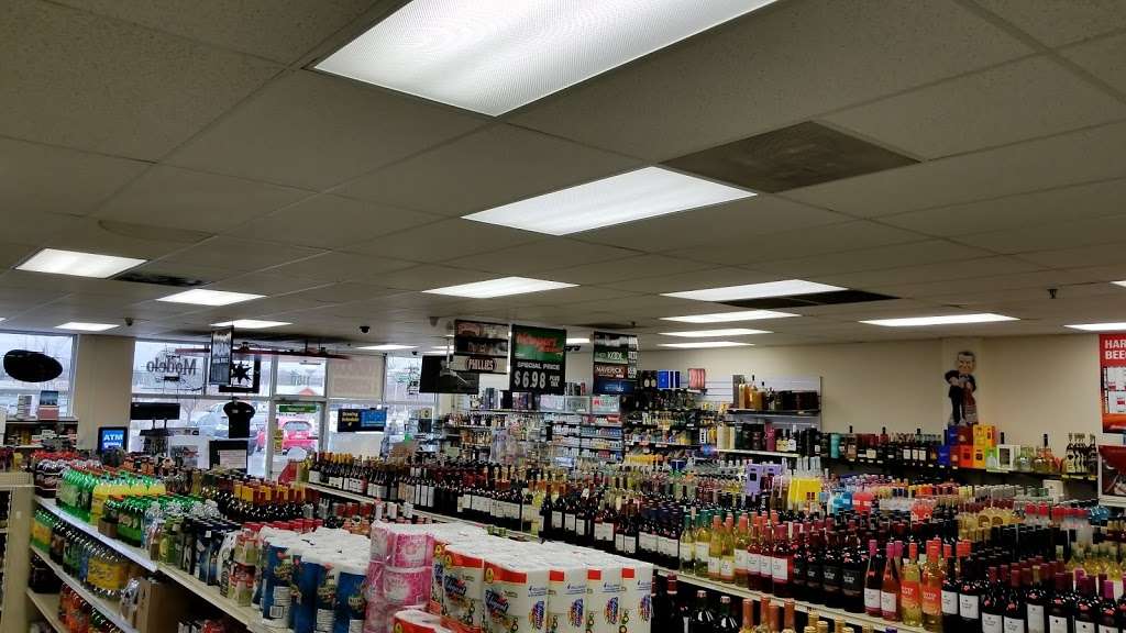 Lions Liquor | 1169 Bloomingdale Rd, Glendale Heights, IL 60139, USA | Phone: (630) 665-3041