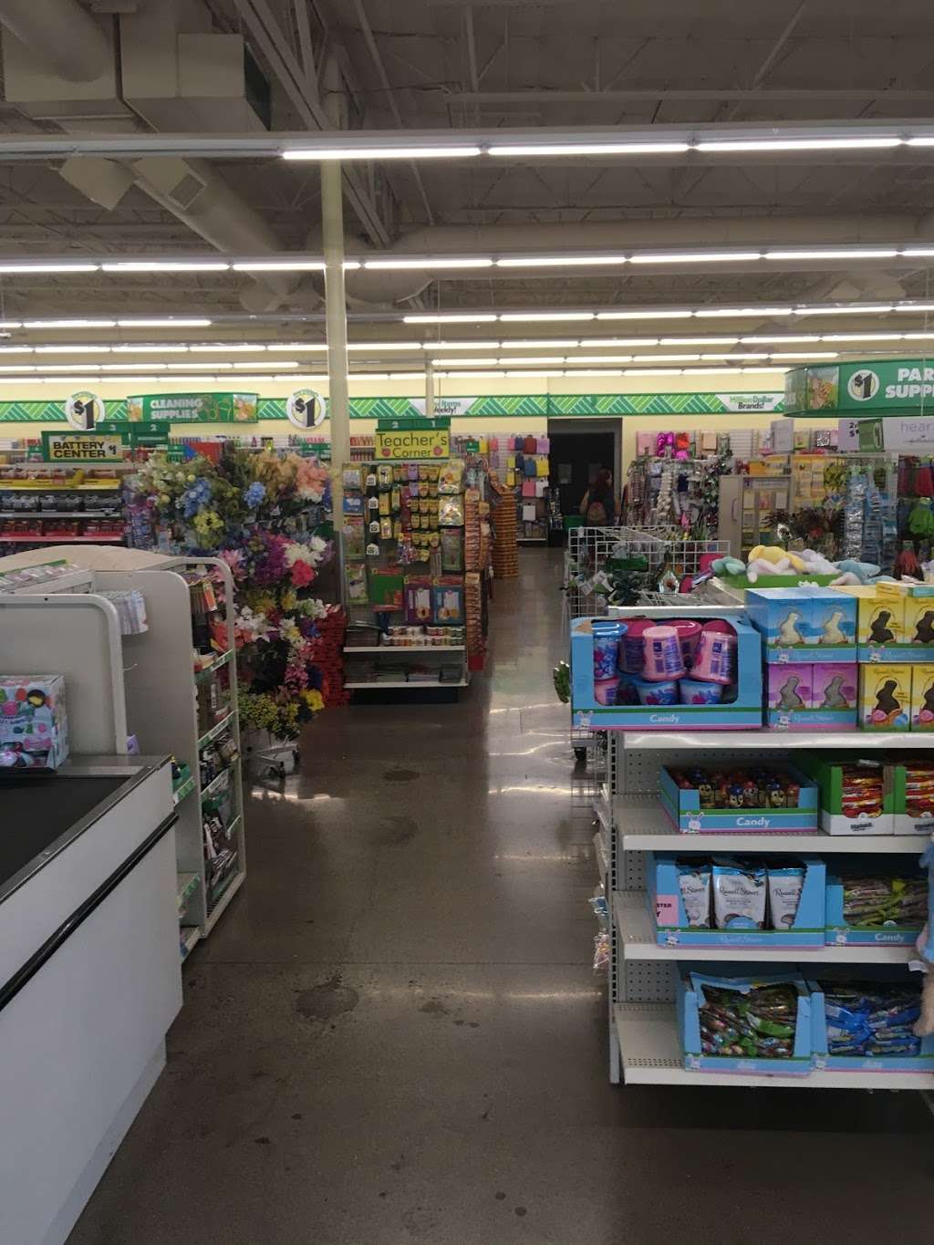 Dollar Tree | 425 W Baseline Rd, Tempe, AZ 85283, USA | Phone: (602) 337-3030