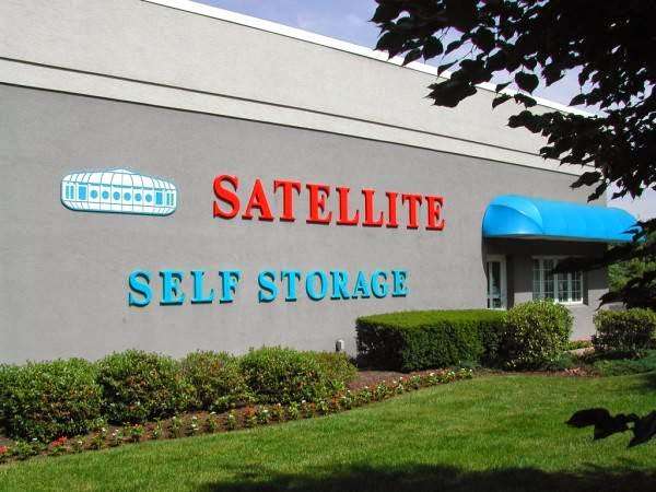 Satellite-Self-Storage | 841 Shrewsbury Ave, Shrewsbury, NJ 07702, USA | Phone: (732) 224-1155