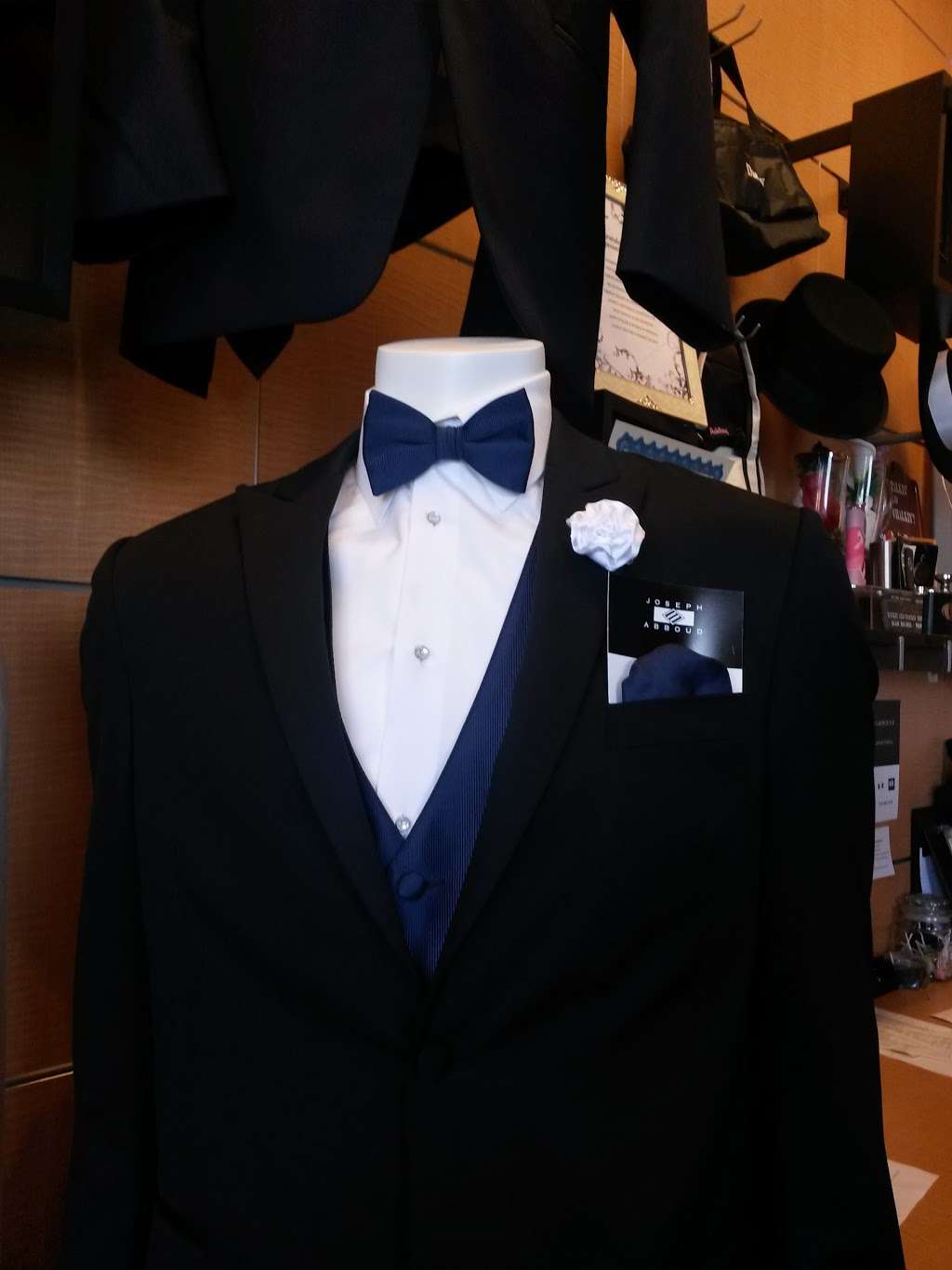 Mens Wearhouse | 2917 Whiteford Rd, York, PA 17402, USA | Phone: (717) 755-2999