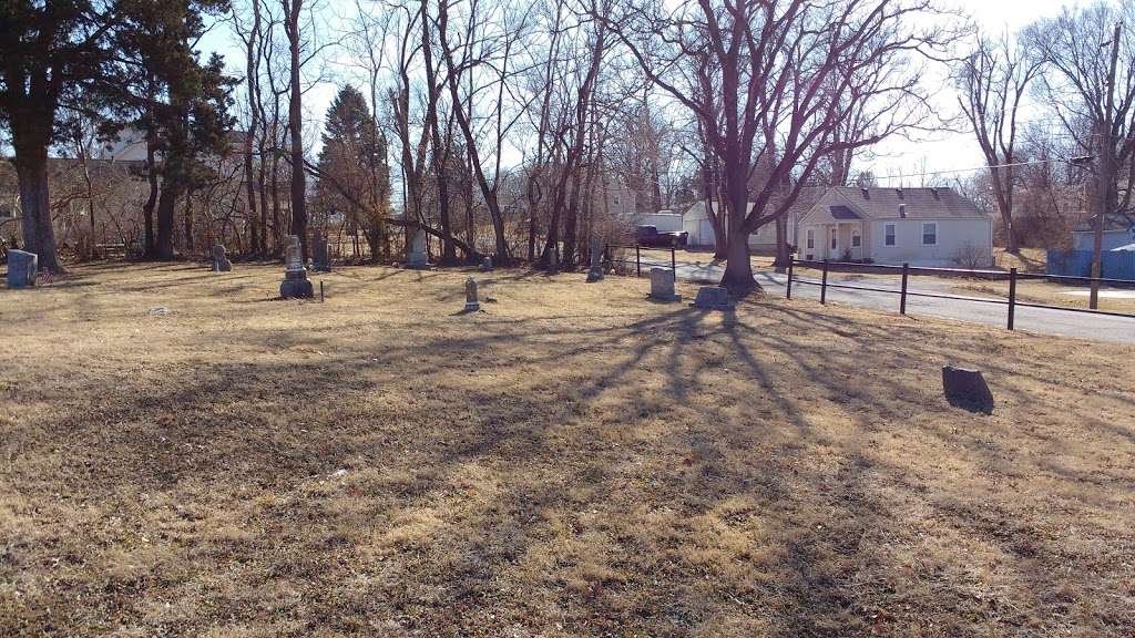 Faubion Cemetery | NE 72nd St, Gladstone, MO 64118, USA