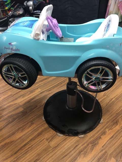 A Hair for Kids / A Adult to Kids Salon Chair Rental LLC | 14023 W Greenfield Ave, New Berlin, WI 53151, USA | Phone: (262) 289-1453