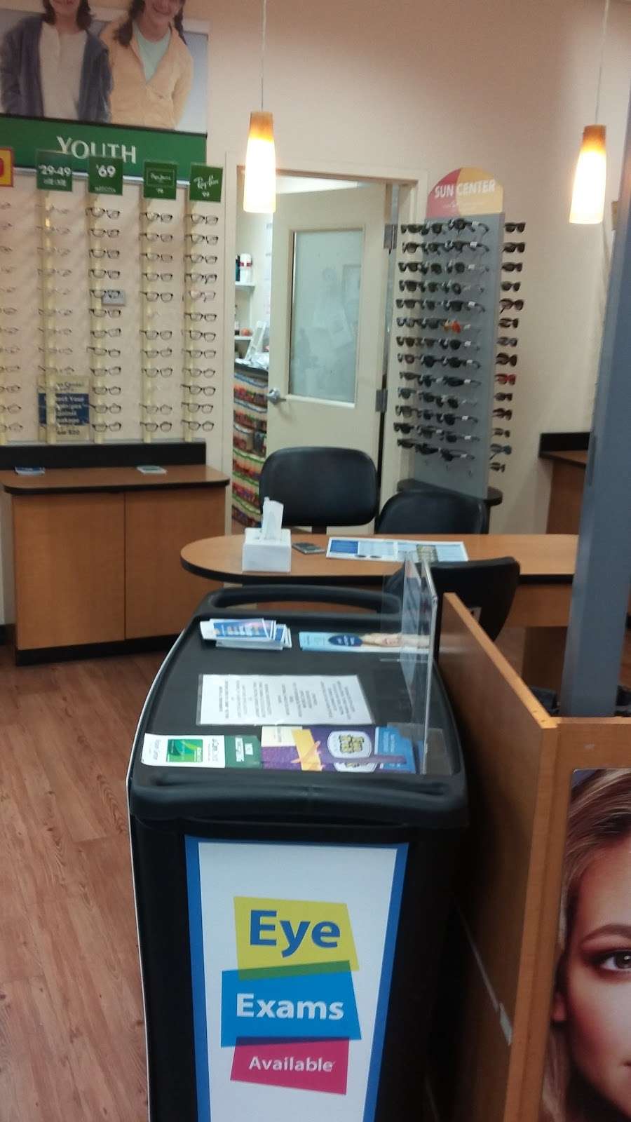 Walmart Vision & Glasses | 7735 N Tryon St, Charlotte, NC 28262, USA | Phone: (704) 547-0250