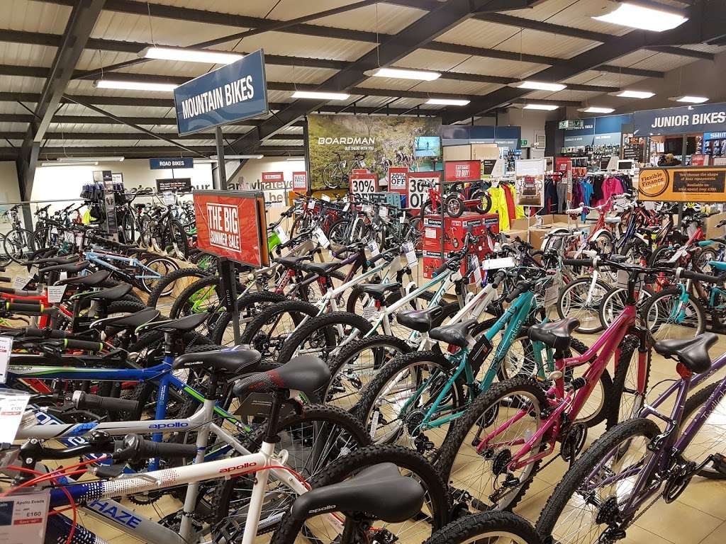 halfords bicycle shop