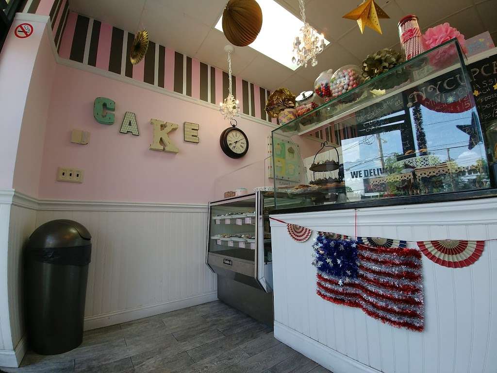 N Y Cupcakery | 2544 Merrick Rd, Bellmore, NY 11710, USA | Phone: (516) 409-8866