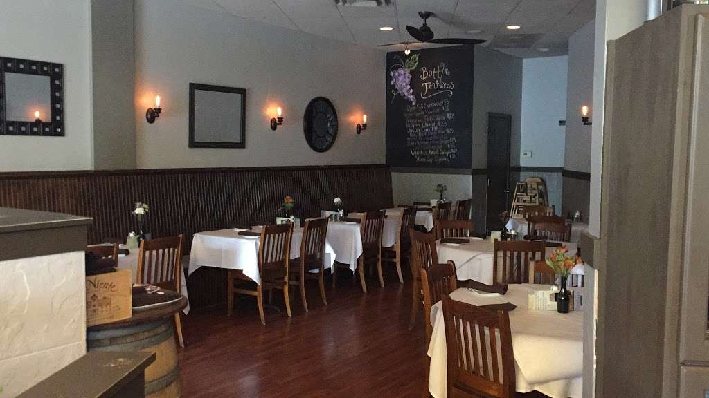 Saveedas American Bistro | 5922 Weddington Rd, Wesley Chapel, NC 28104, USA | Phone: (704) 843-2420