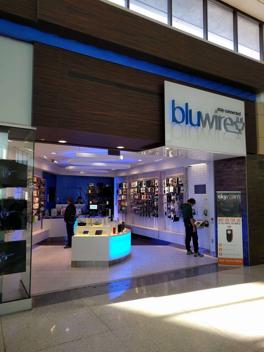 Bluwire | 1 Newark International Airport St, Newark, NJ 07114, USA