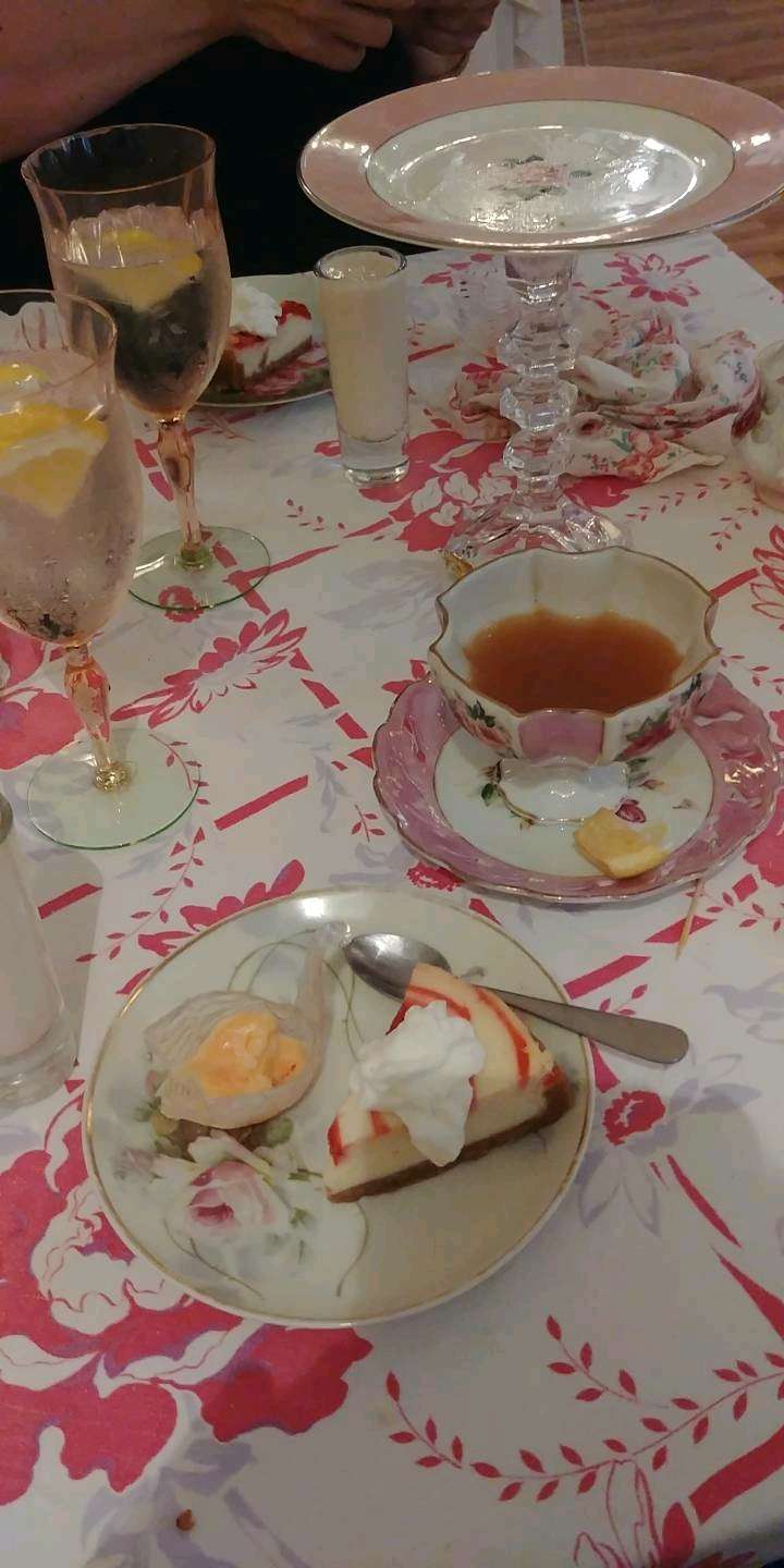 The Rose Tea Room at Weathered,LLC | 1376 US-287, Broomfield, CO 80020, USA | Phone: (303) 210-1808