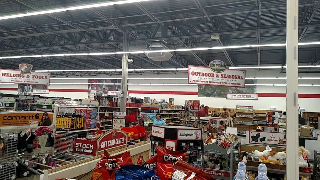 Tractor Supply Co. | 222 Mountain Rd, Fallston, MD 21047, USA | Phone: (410) 420-1212