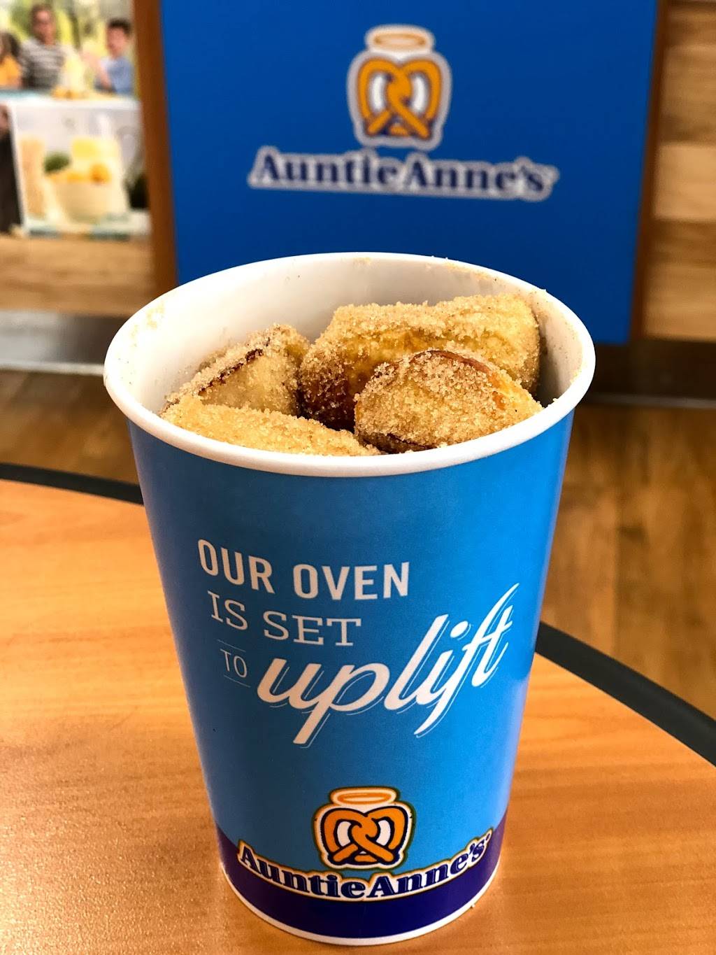 Auntie Annes Pretzels | 2448 Chesapeake Square Ring Rd, Chesapeake, VA 23321, USA | Phone: (757) 381-7775