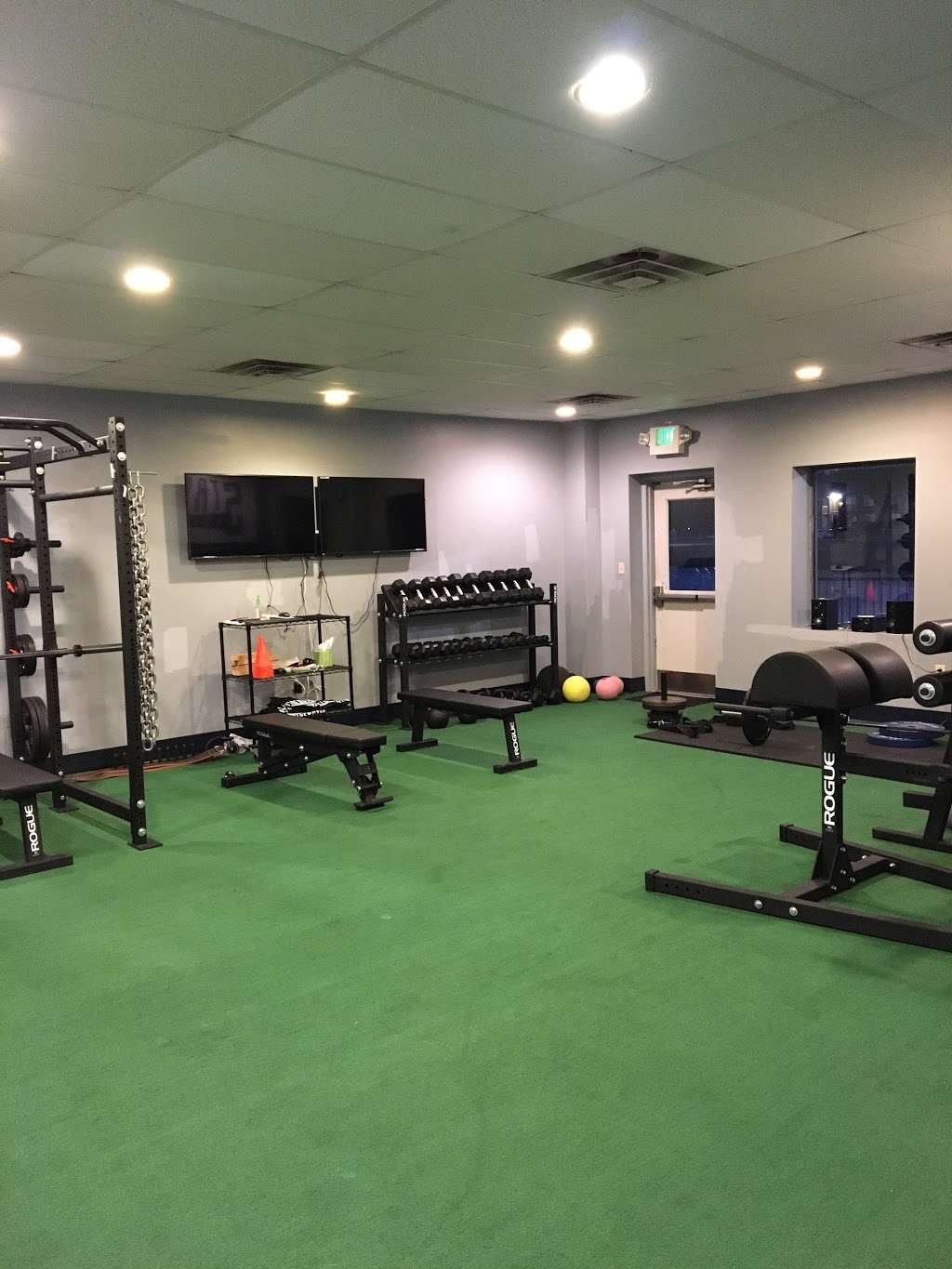 Strength School Greenwood | 5545 South Meridian Street, Inside of Extra Innings, Indianapolis, IN 46217, USA | Phone: (317) 746-9118
