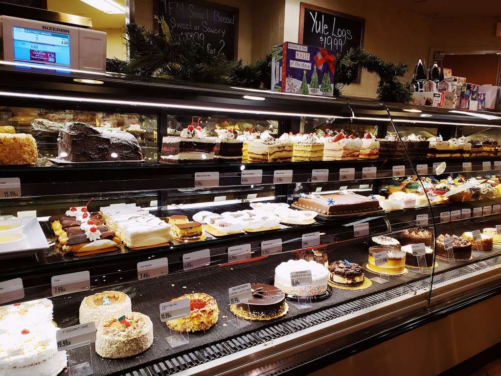 The Fresh Market | 3740 Wedgewood Ln, The Villages, FL 32162, USA | Phone: (352) 391-9620