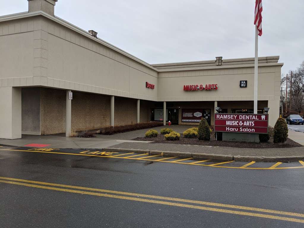 Interstate Shopping Center Ramsey, NJ 07446, USA BusinessYab