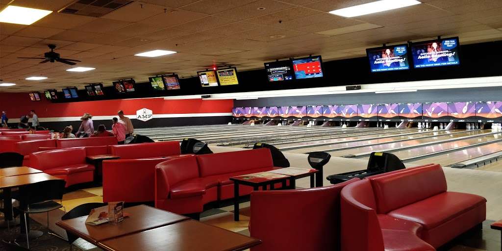 AMF College Lanes | 10201 College Blvd, Overland Park, KS 66210 | Phone: (913) 451-6400