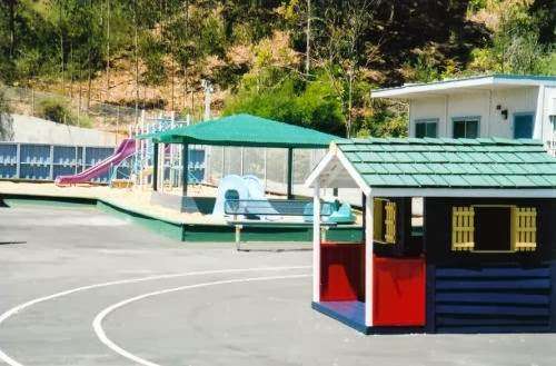 Mills Montessori School | 1400 Hillside Blvd, South San Francisco, CA 94080, USA | Phone: (650) 616-9000