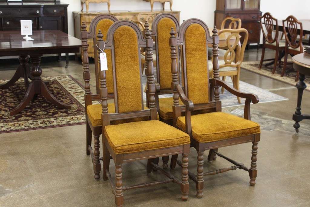 Generations of Furniture | 35 S Willowdale Dr #902, Lancaster, PA 17602, USA | Phone: (717) 874-4189