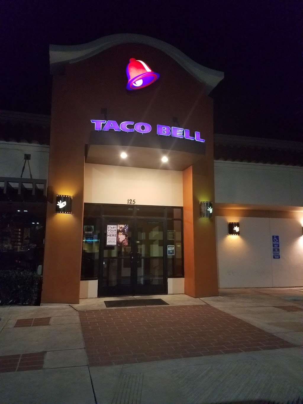 Taco Bell | 125 W Los Angeles Ave, Moorpark, CA 93021, USA | Phone: (805) 529-7480