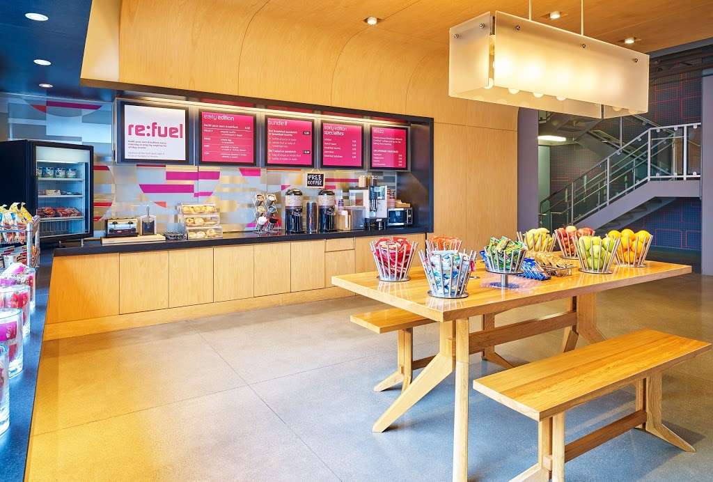 Aloft Chicago OHare | 9700 Balmoral Ave, Rosemont, IL 60018, USA | Phone: (847) 671-4444