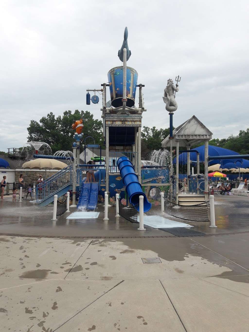 Atlantis Waterpark at Bull Run | 7700 Bull Run Dr, Centreville, VA 20121, USA | Phone: (703) 631-0552