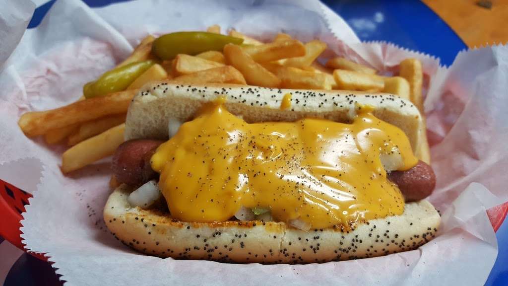 Memos Hot Dogs | 1447 W 18th St, Chicago, IL 60608, USA | Phone: (312) 733-6373