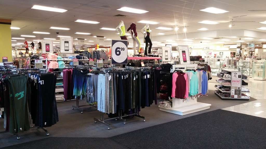 Kohls Simi Valley | 2930 Tapo Canyon Rd, Simi Valley, CA 93063 | Phone: (805) 526-8580