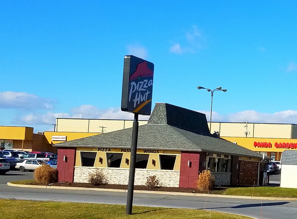 Pizza Hut | 633 W Main St, New Holland, PA 17557 | Phone: (717) 354-8166