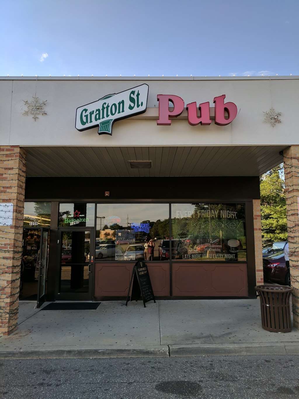 Grafton Street Pub | 1261 Veterans Memorial Hwy, Hauppauge, NY 11788, USA | Phone: (631) 360-0761
