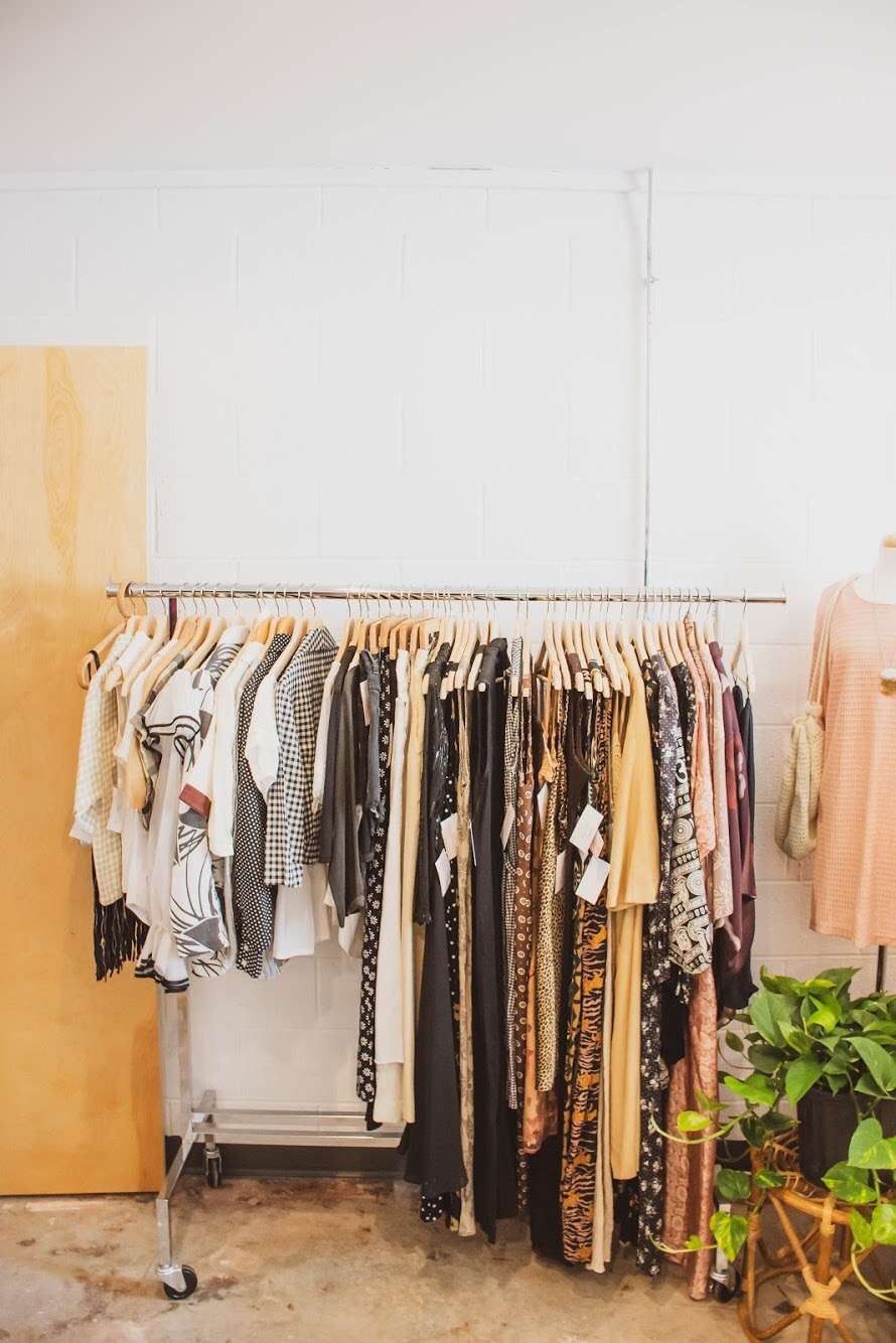 Peaches Vintage Collective | 2711 Troost Ave, Kansas City, MO 64109