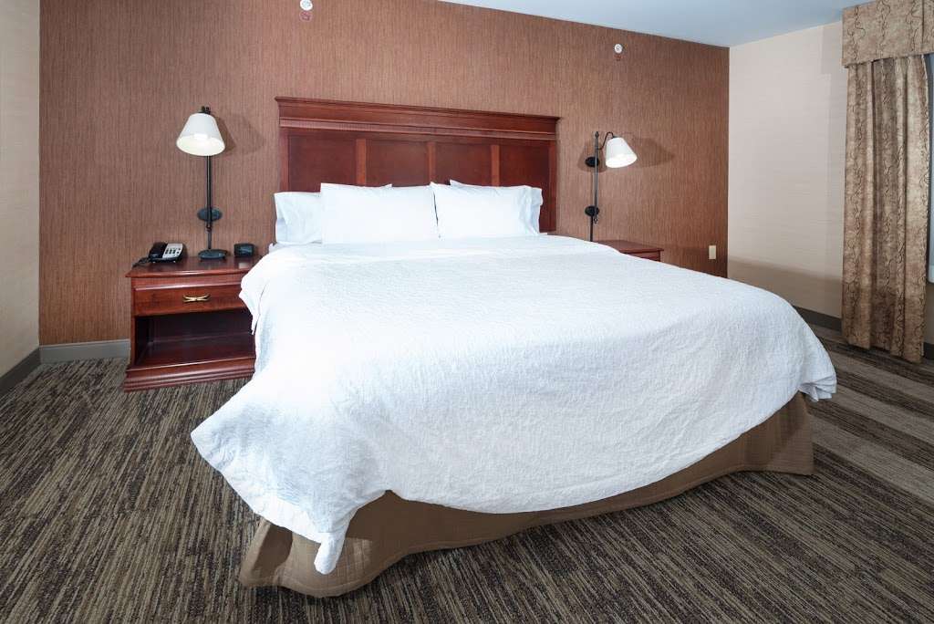 Hampton Inn & Suites Greensburg | 2075 N Michigan Ave, Greensburg, IN 47240, USA | Phone: (812) 663-5000