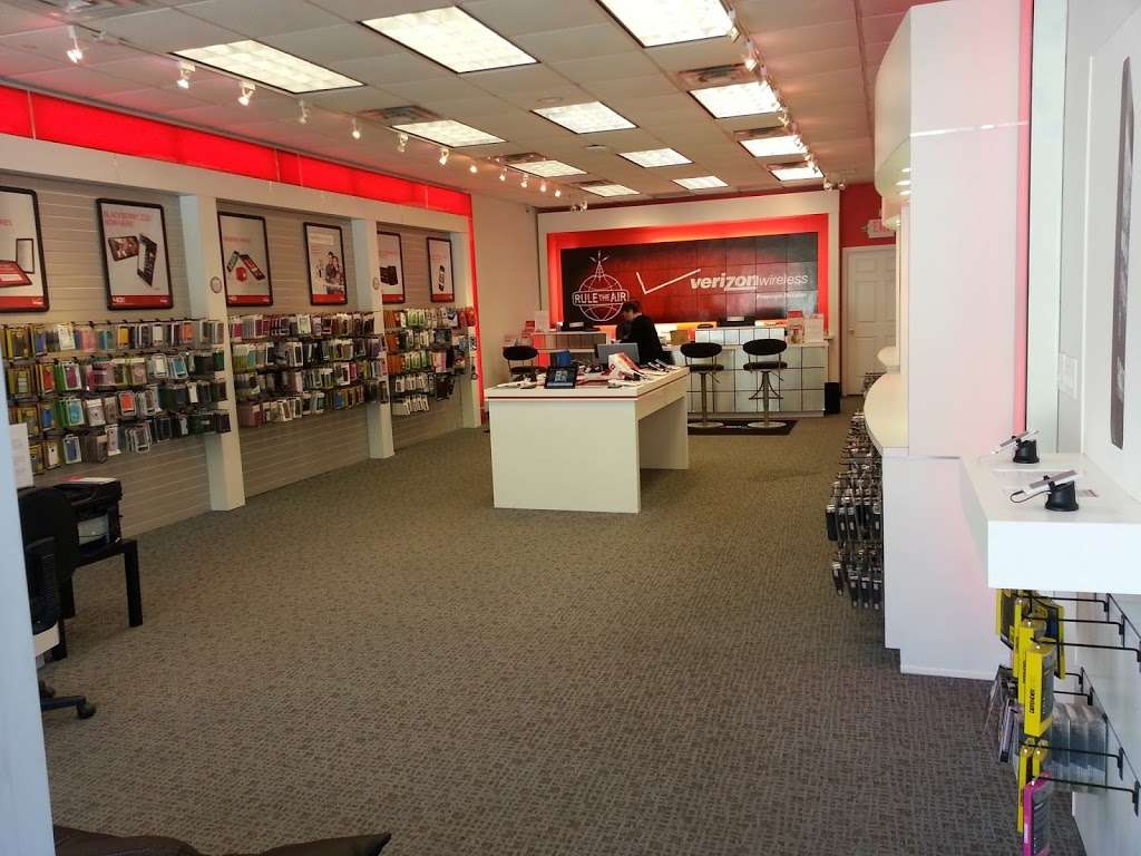 Verizon Authorized Retailer, TCC | 249 Pine Hollow Rd, Oyster Bay, NY 11771, USA | Phone: (516) 802-0541