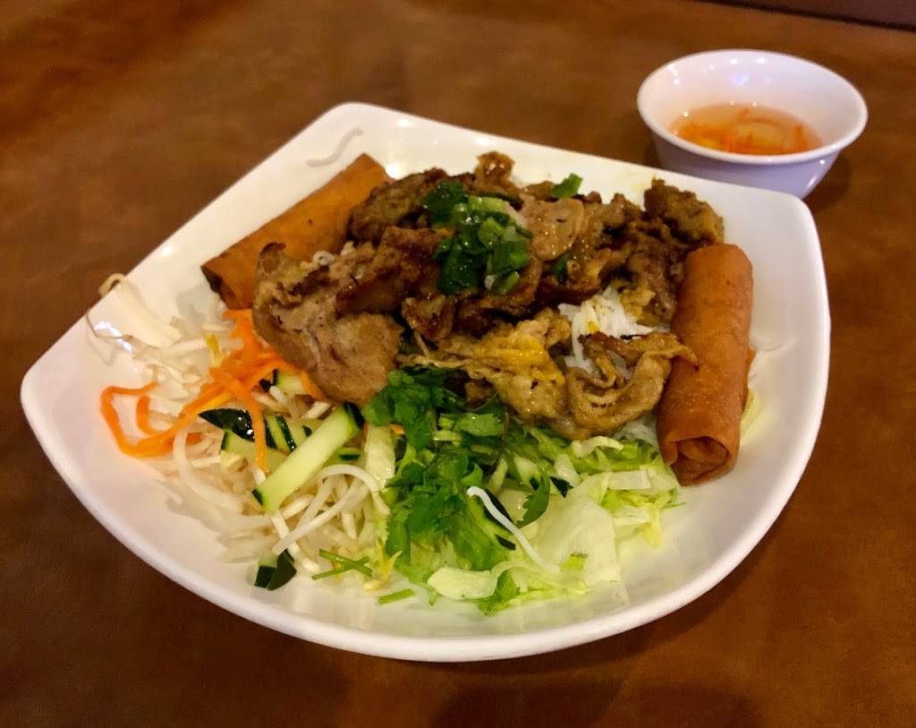 Pho Hoang Restaurant | 1400 NASA Road 1 ste g, Houston, TX 77058, USA | Phone: (281) 333-3897