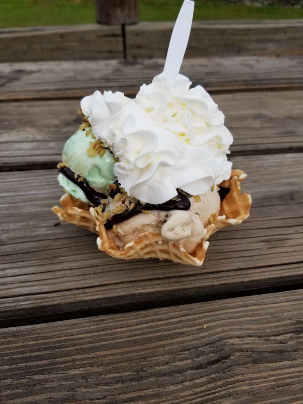 Ferris Acres Creamery | 144 Sugar St, Newtown, CT 06470 | Phone: (203) 426-8803