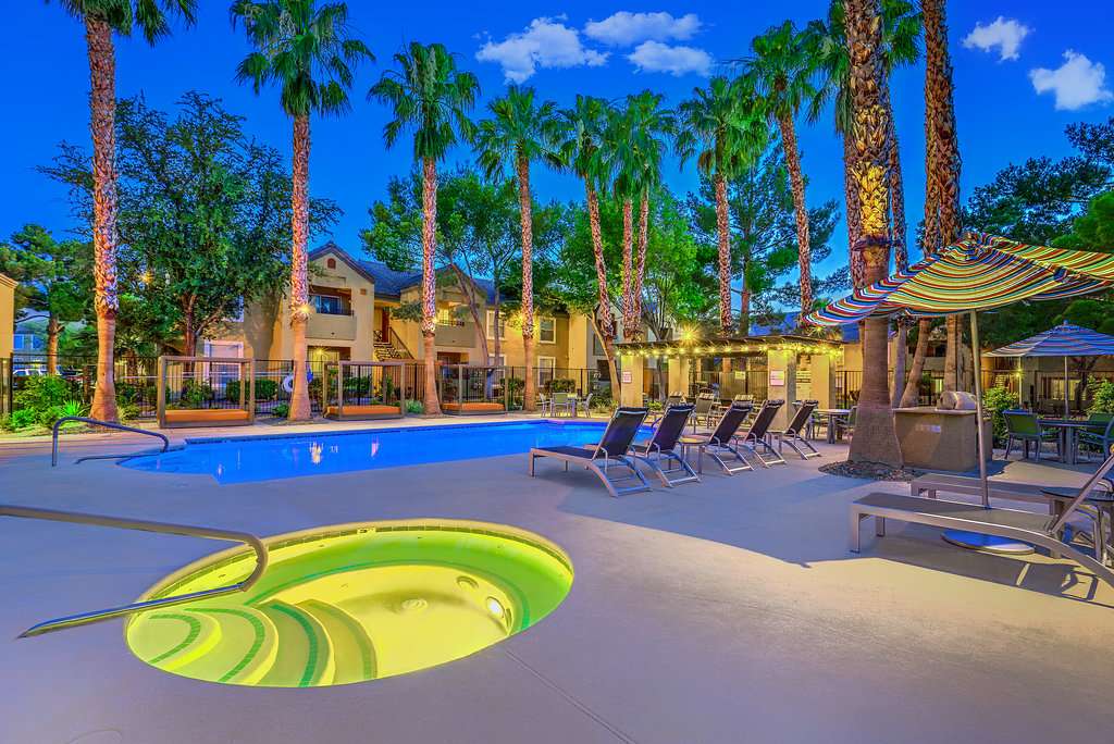 Villa Serena | 325 N Gibson Rd, Henderson, NV 89014, USA | Phone: (702) 433-0024