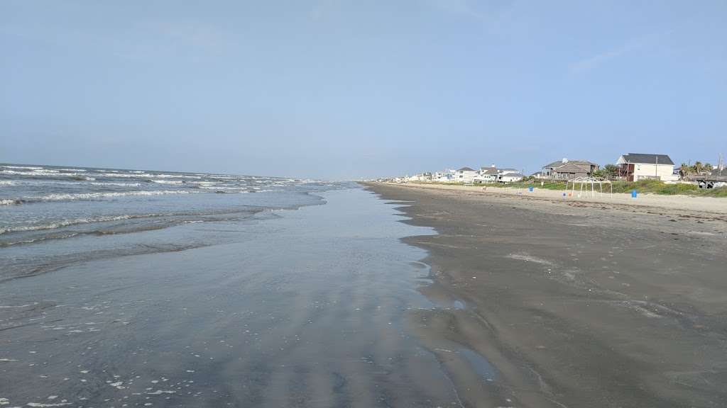 Going Coastal Home | 4402 Tampico Way, Galveston, TX 77554, USA | Phone: (888) 733-2964