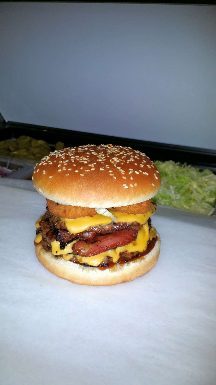 Lennys Burger Shop | 13616 N 35th Ave, Phoenix, AZ 85029, USA | Phone: (602) 978-8959