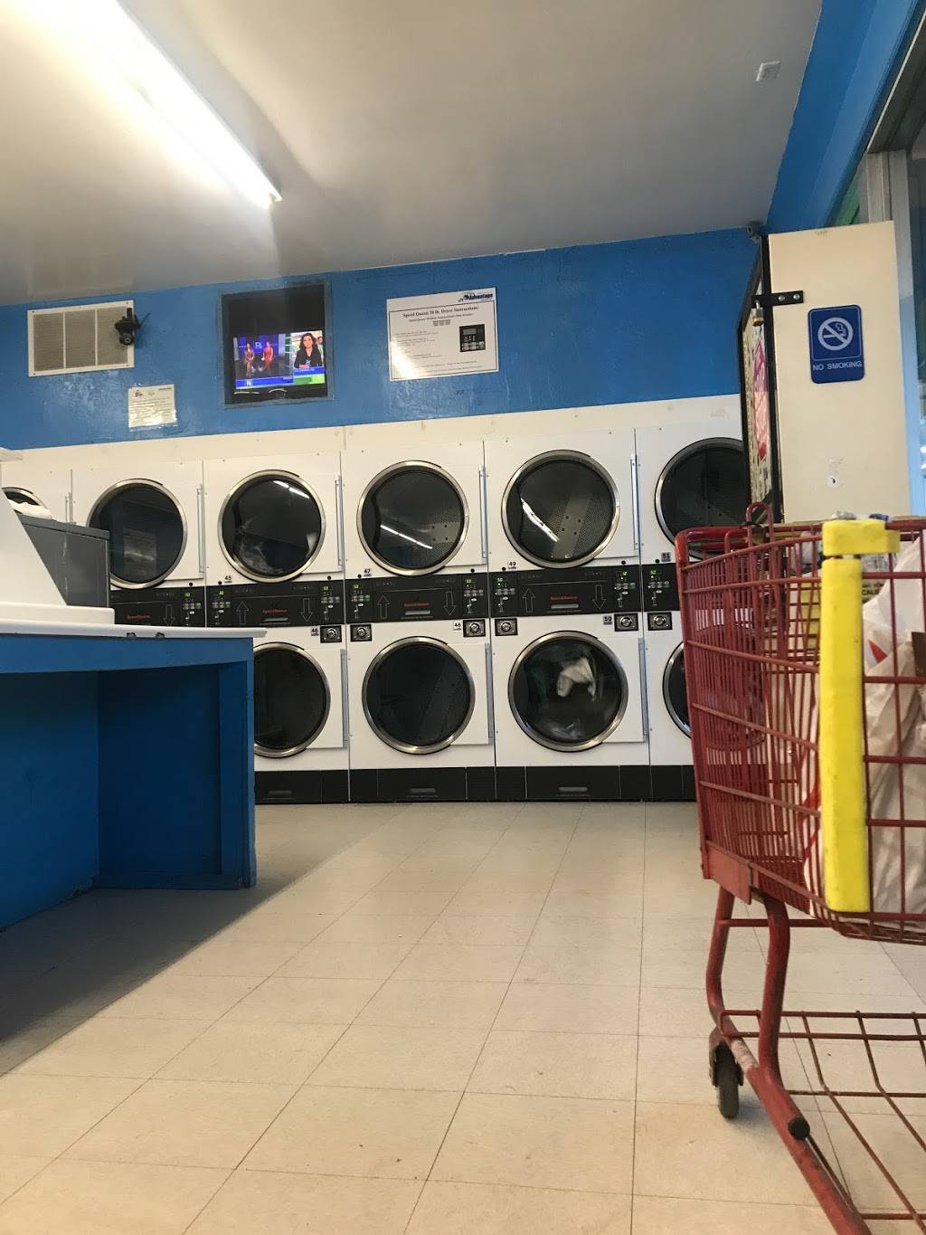 Advantage Laundry - A St. Hayward | 422 W A St, Hayward, CA 94541, USA | Phone: (510) 786-9639