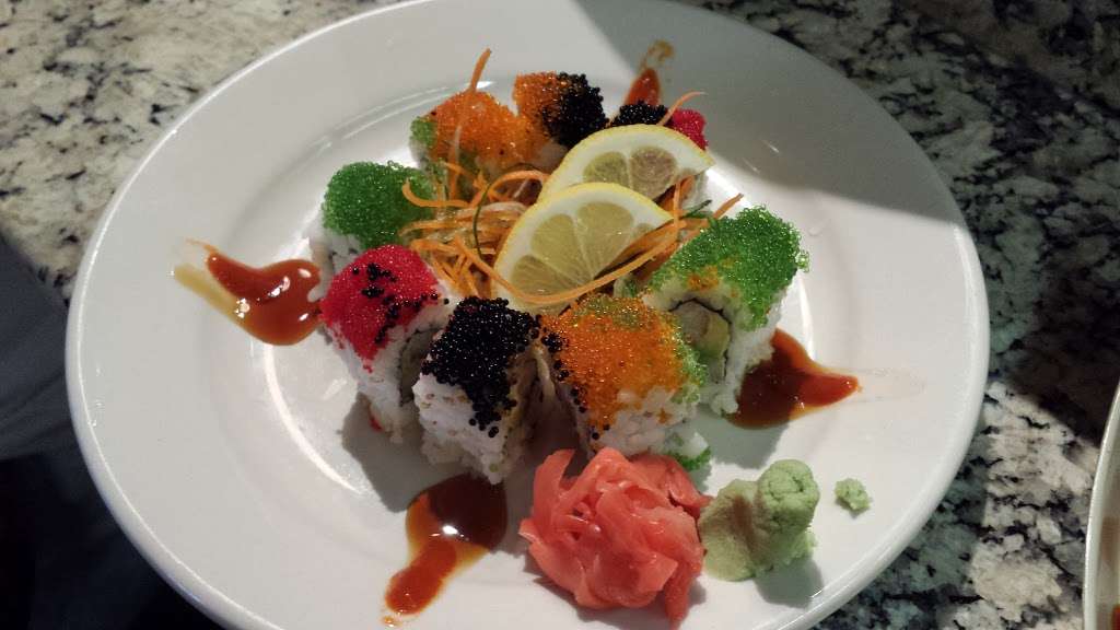 Lake Dora Sushi & Sake | 227 E Main St, Tavares, FL 32778 | Phone: (352) 343-6313