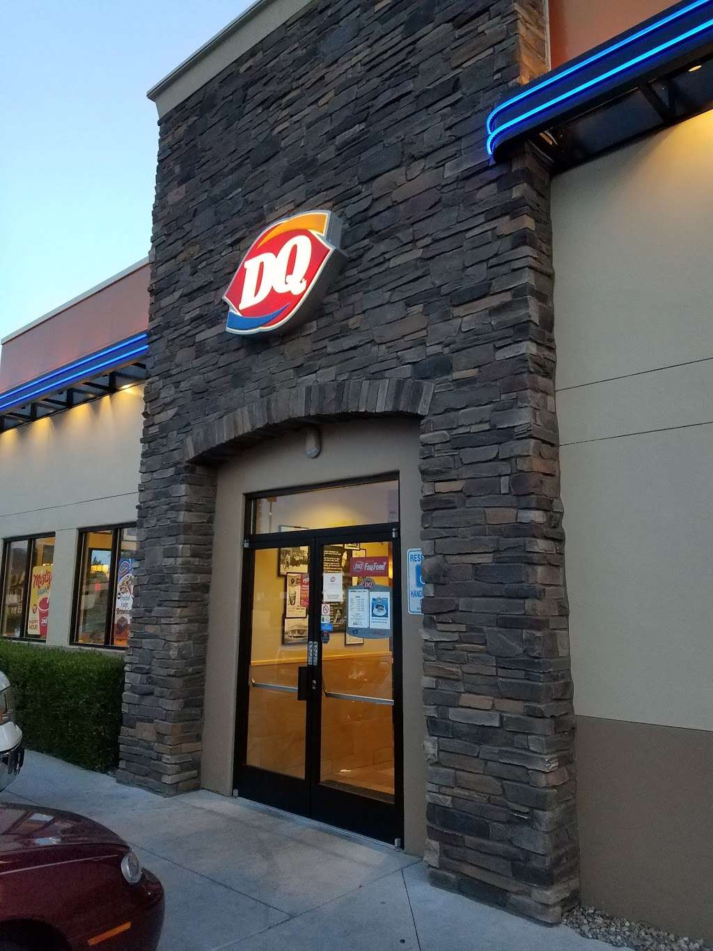 Dairy Queen Grill & Chill | 6768 W Deer Valley Dr, Glendale, AZ 85310, USA | Phone: (623) 825-1549