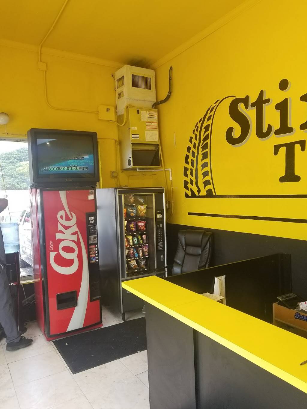 Stirling Tires | 2700 Griffin Rd, Fort Lauderdale, FL 33312, USA | Phone: (954) 391-8024