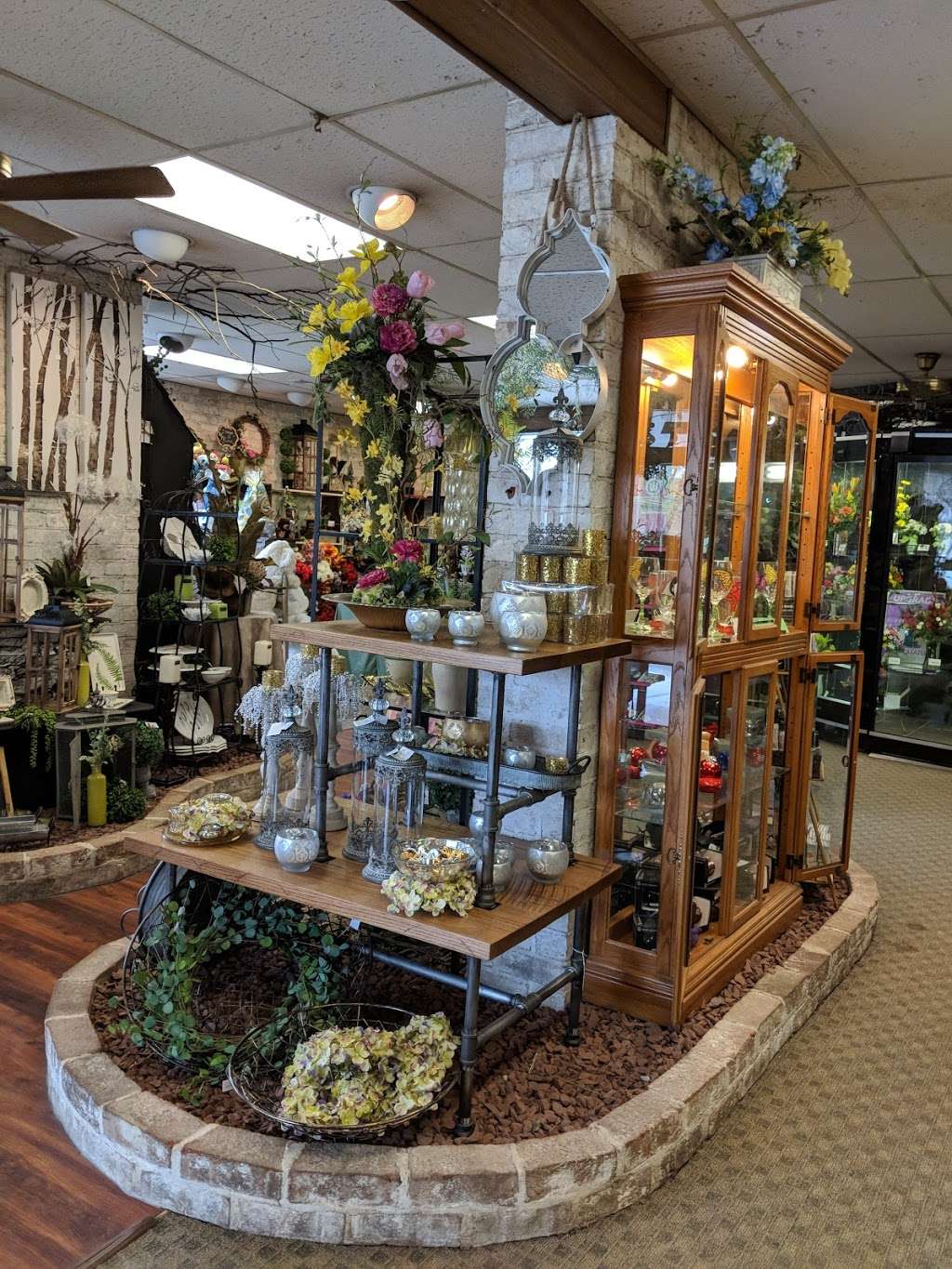 Richardsons Flowers and Gifts | 816 S Main St, Bel Air, MD 21014, USA | Phone: (410) 838-3883