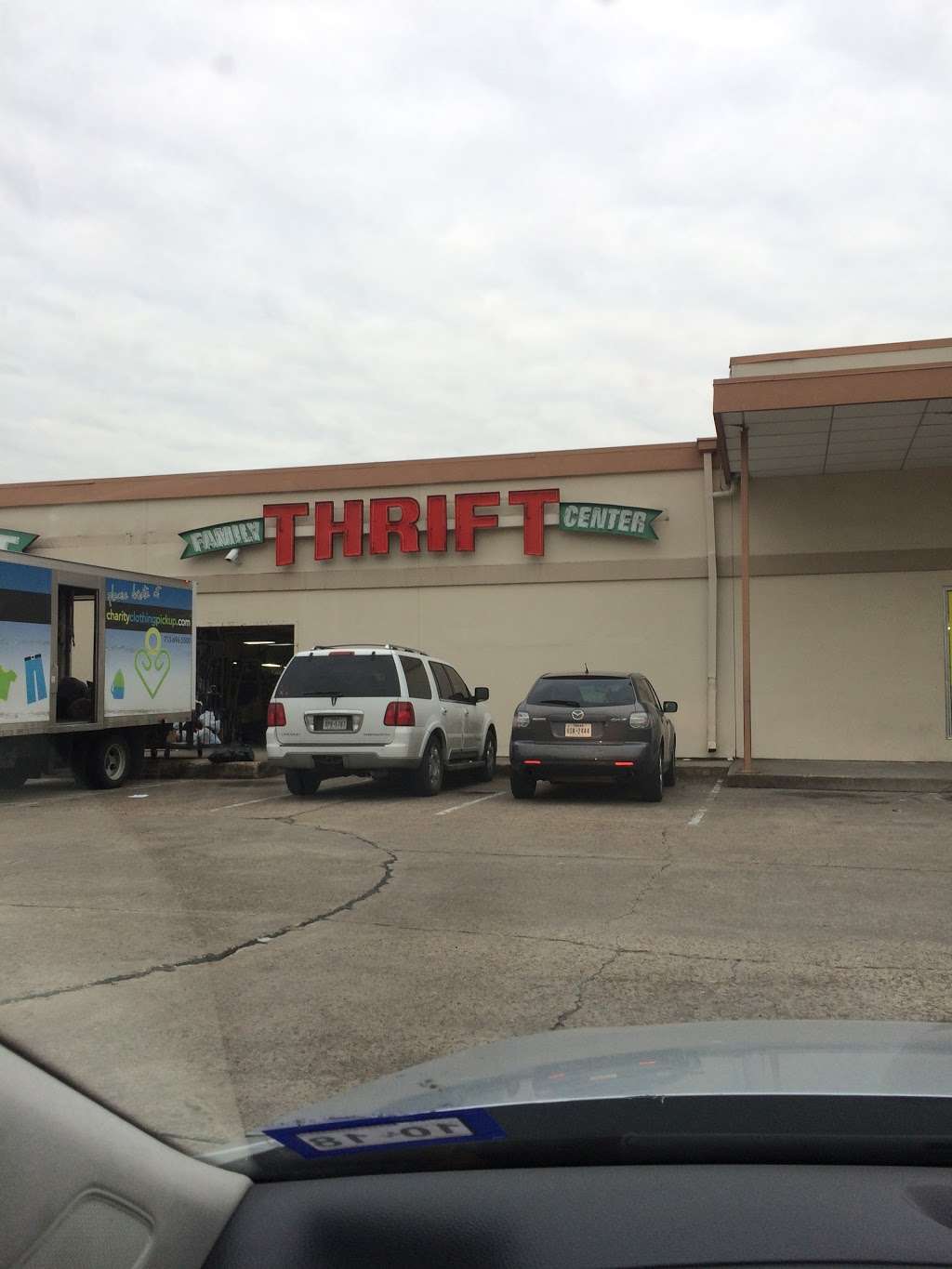 Family Thrift Store | 920 N Durham Dr, Houston, TX 77008, USA | Phone: (713) 868-4261