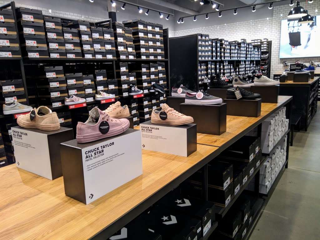 Converse Factory Store | 22705 Clarksburg Rd Suite 616, Clarksburg, MD 20871, USA | Phone: (301) 540-6816