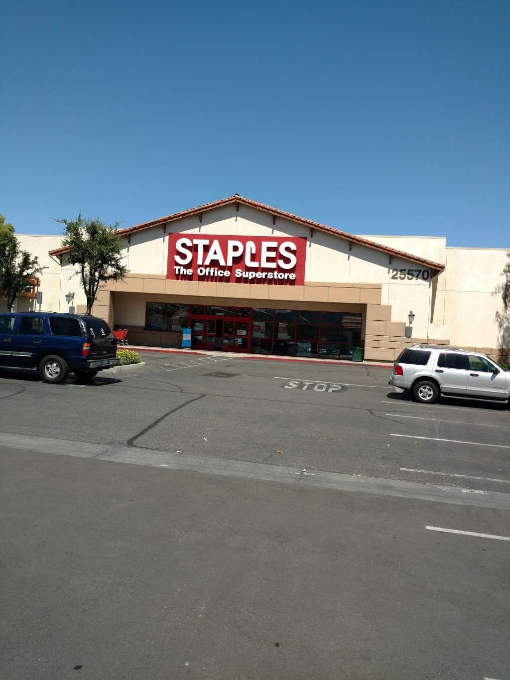 Staples | 25570 N The Old Rd, Valencia, CA 91355, USA | Phone: (661) 286-2700