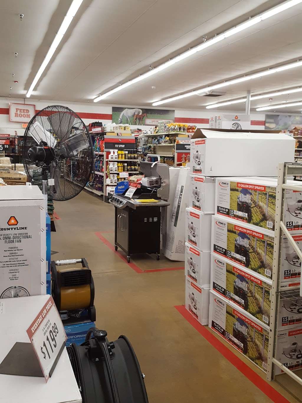 Tractor Supply Co. | 1725 E Houston St, Cleveland, TX 77327, USA | Phone: (281) 592-0246